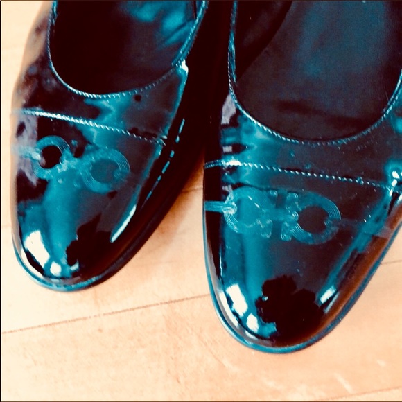 Salvatore Ferragamo Shoes - Salvatore Ferragamo Broni Black Ballet Flat